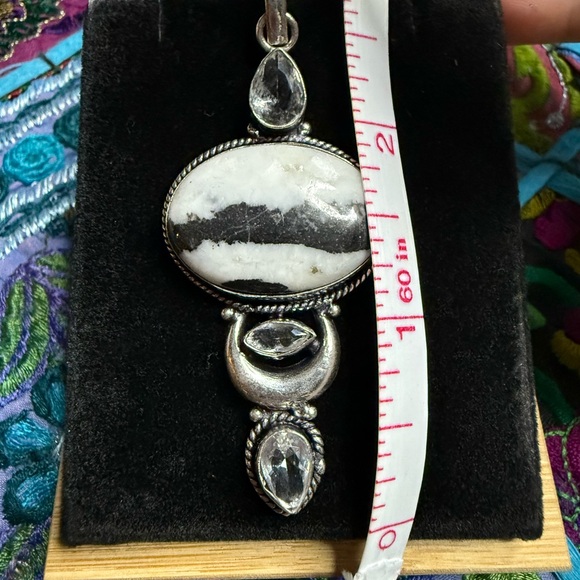 White Buffalo Turquoise Pendant - Picture 2 of 3